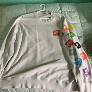 Nike crewneck sweatshirt